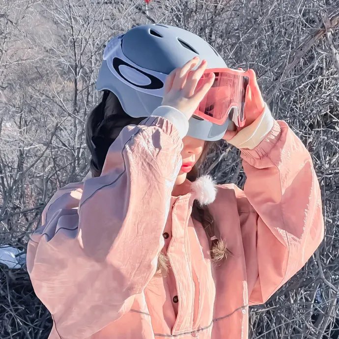 怪兽与女孩